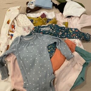 Newborn clothing bundle